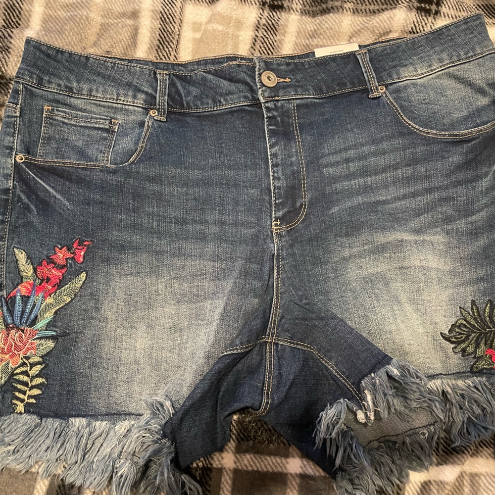 Women’s Jean shorts 18W
